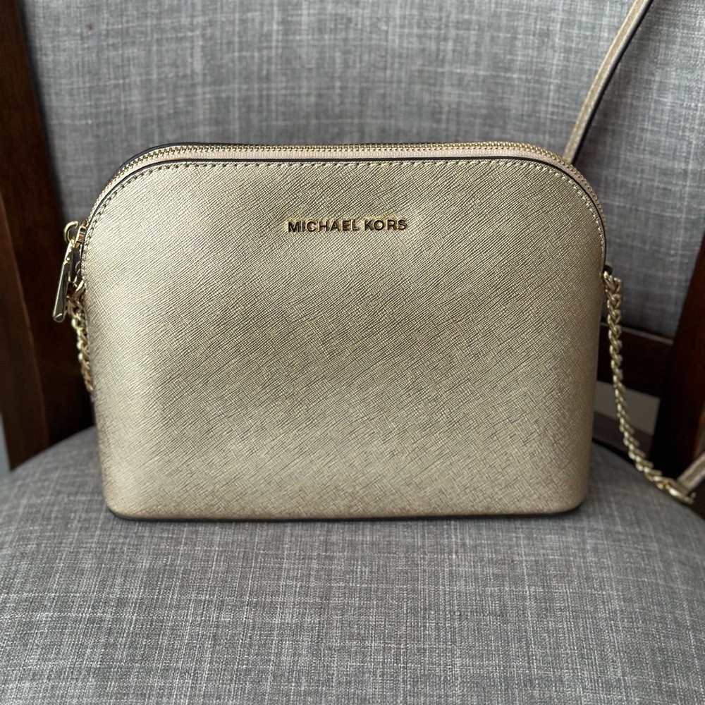 Michael Michael Kors Cindy Large Dome Crossbody Bag Pale Gold